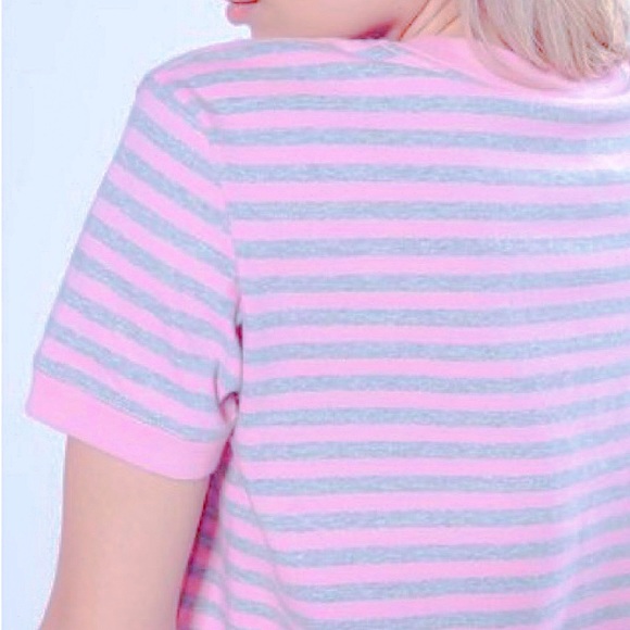 GUESS x Urban Outfitters Pink & Grey Striped Cropped T-Shirt (Medium) - Picture 3 of 6
